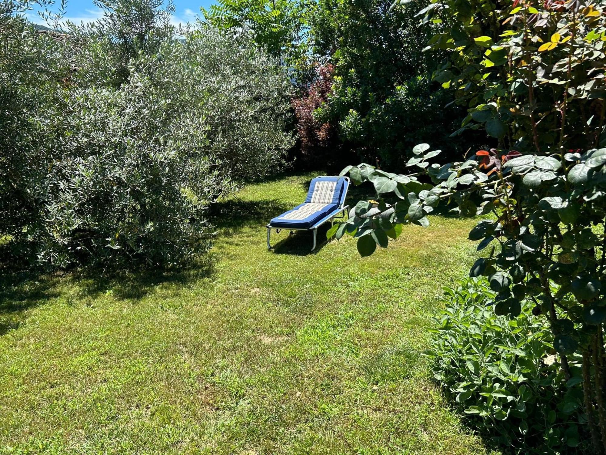 Golden Hill - Big Rooms With Kitchen And Garden Collina d'Oro Bagian luar foto